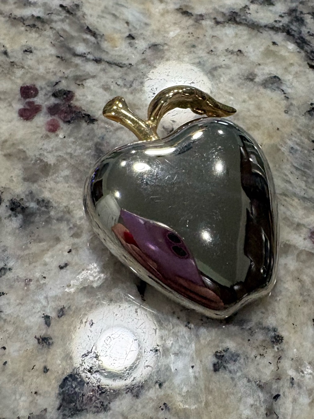 Apple silver tone with gold tone stem brooch Unbranded good condition